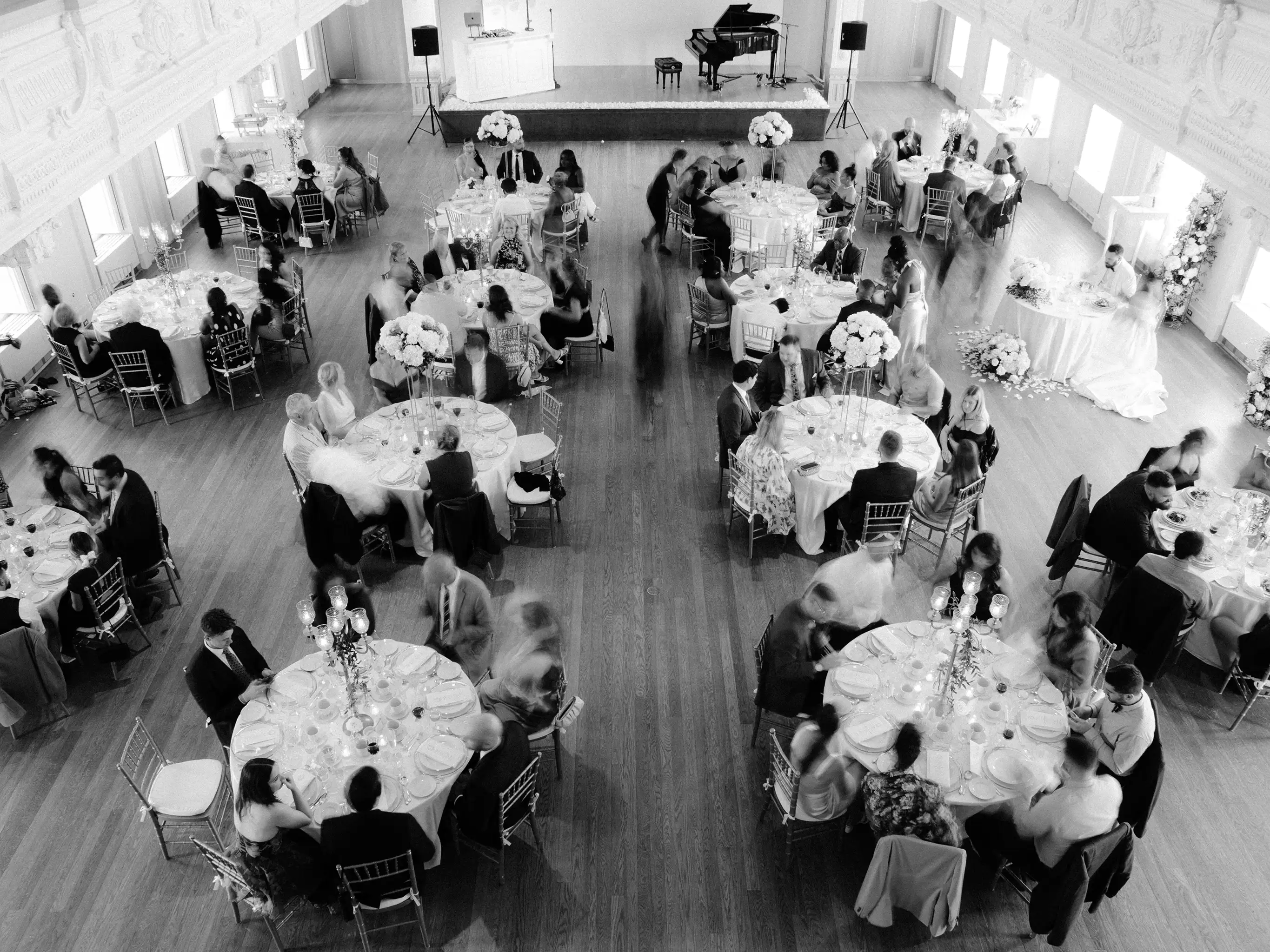 Wedding at Salle des Promotions, Le Petit Séminaire in Old Quebec City - image 38