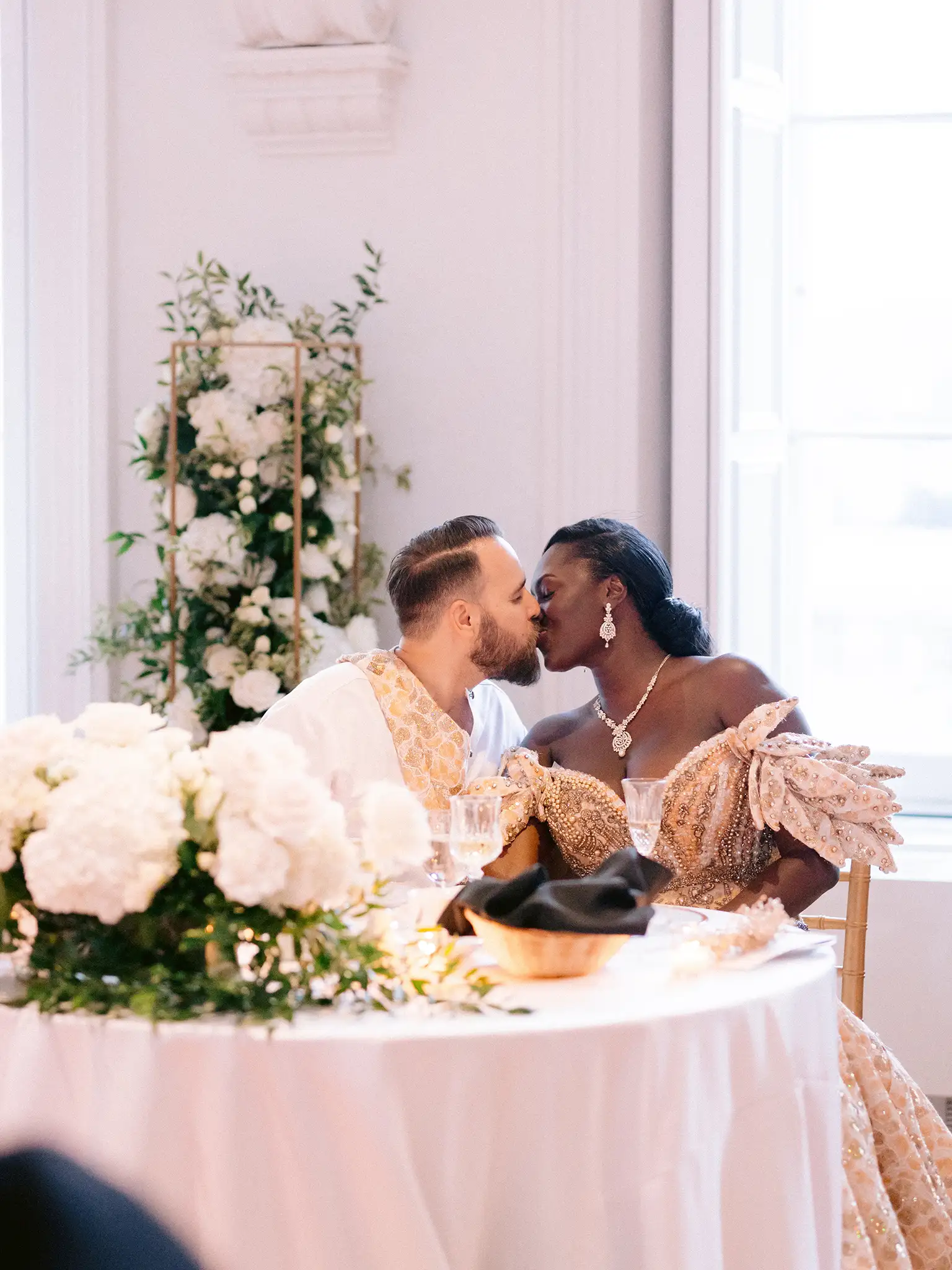 Wedding at Salle des Promotions, Le Petit Séminaire in Old Quebec City - image 42