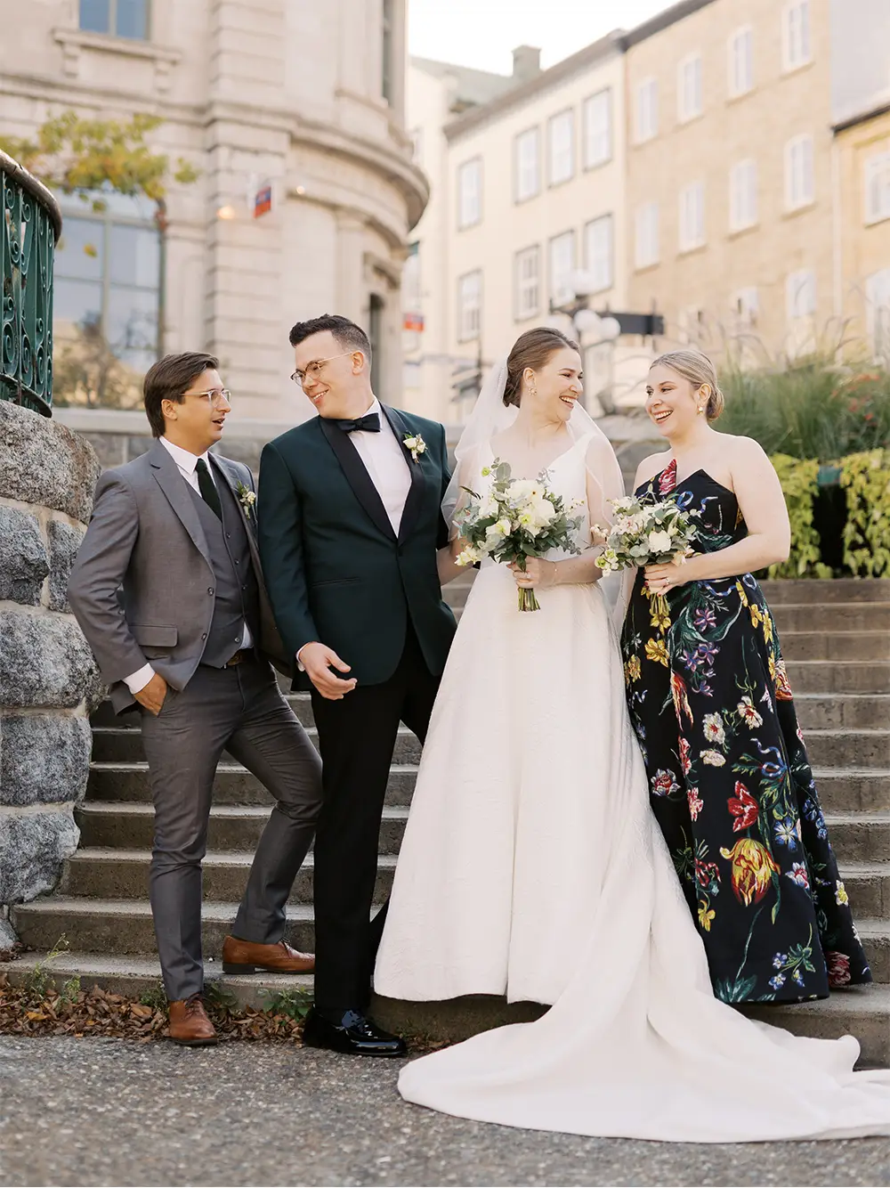 Une échappée intime au Château Frontenac, premier regard émouvant, portraits de mariage dans le Vieux-Québec