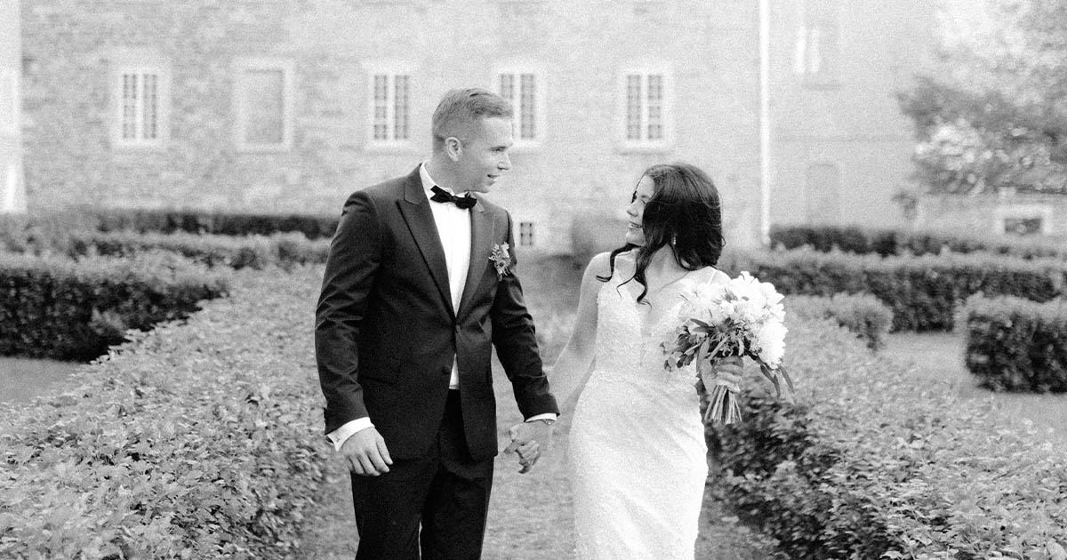 Mariage romantique moderne à la Salle des Promotions