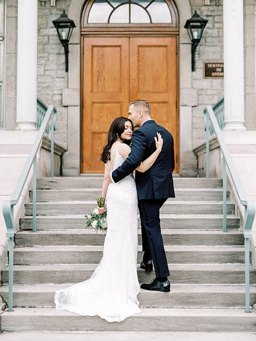 Mariage romantique moderne à la Salle des Promotions