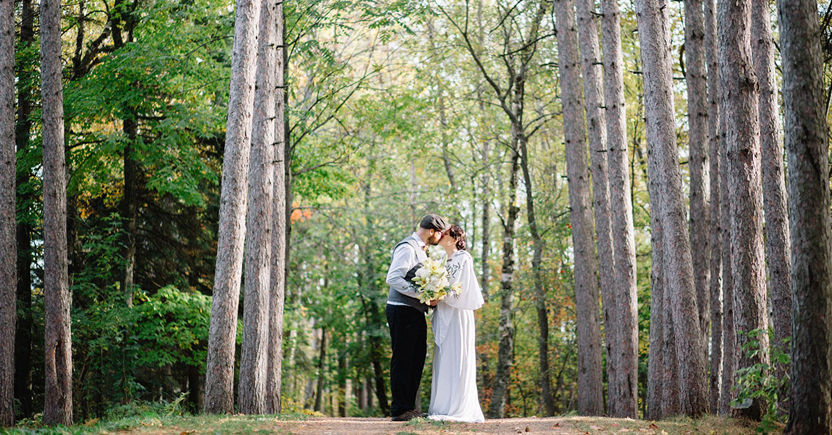 Mariage rétro à la campagne au Québec