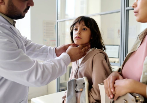 Mononucleosis vs. Strep Throat: Key Differences, Symptoms & When to See a Doctor