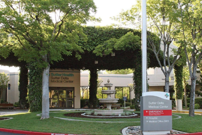 BASS Medical Group Antioch Lone Tree main entrance