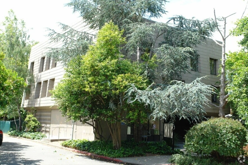 BASS Medical Group Webster Street Berkeley office building