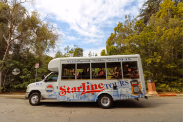 Starline Celebrity Home Tours bus