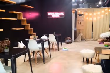 Crumbs & Whiskers Los Angeles