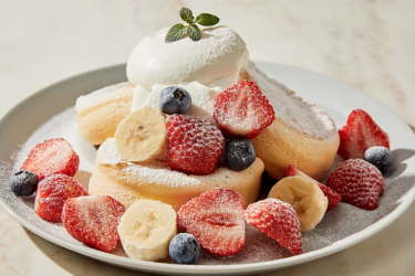 Flipper's japanese-style souffle pancakes