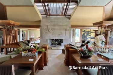 Inside the Hollyhock House