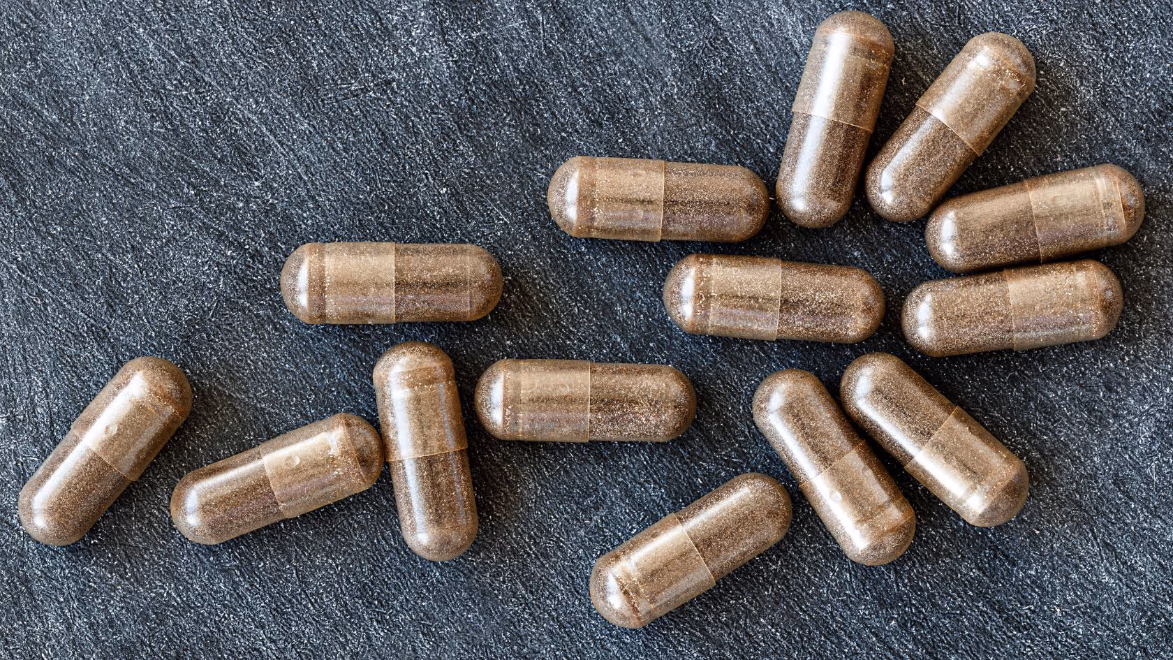 Slippery Elm 101: Is It Worth Taking?