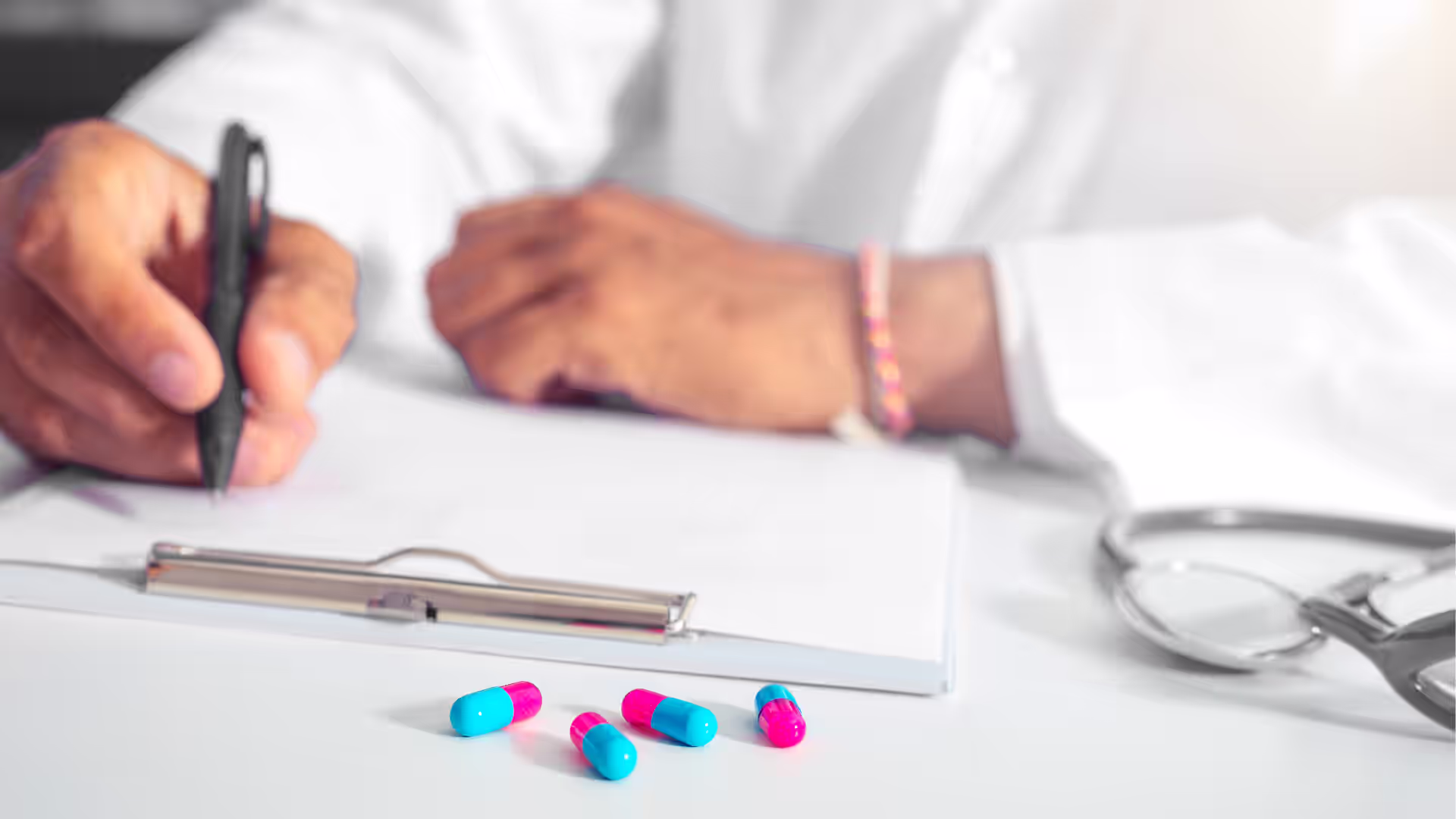 Oxcarbazepine: Uses, Side Effects, and Dosage Guide