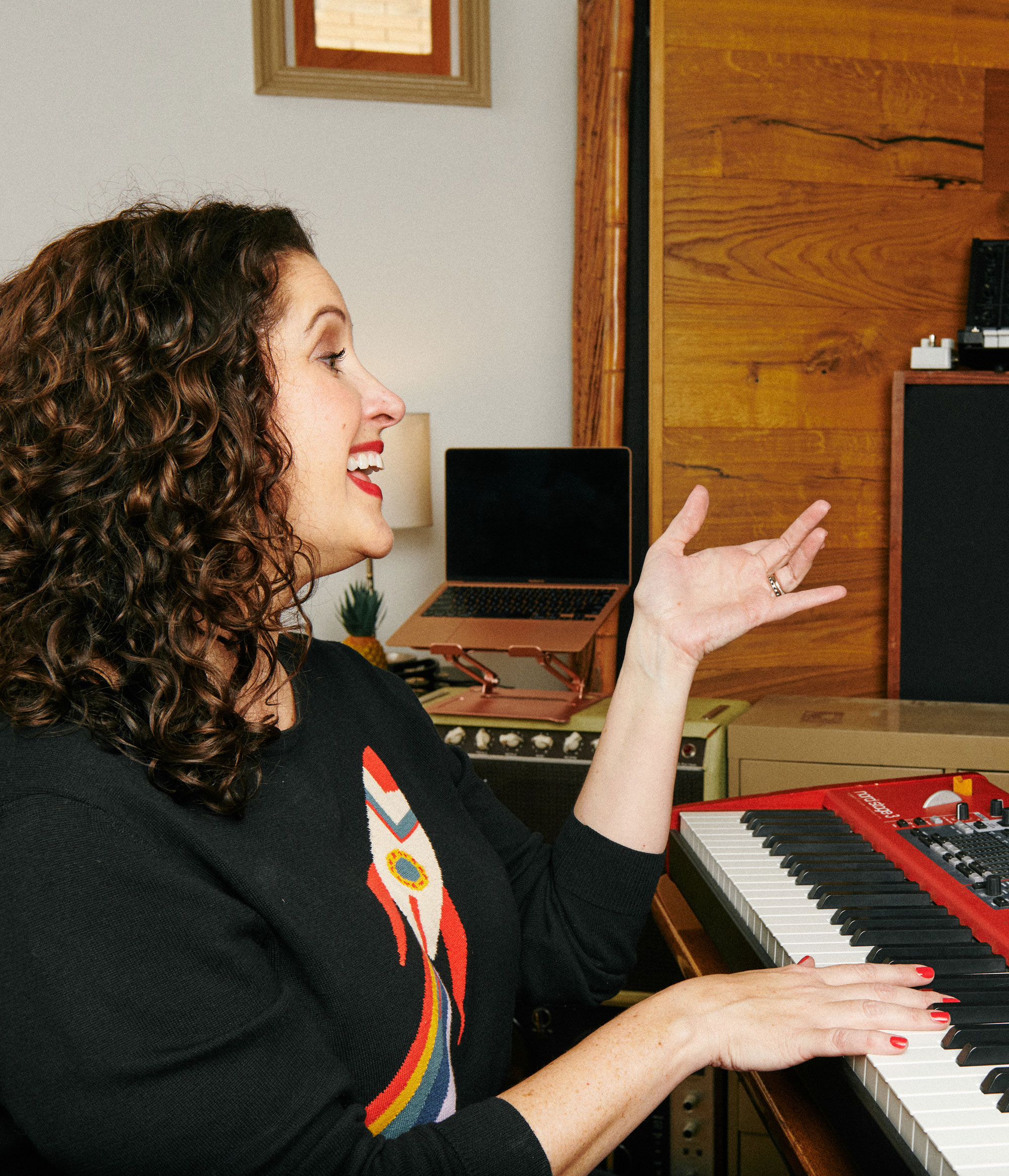 Erase Your Break instructor and professional vocal coach of many yearsAmber Mogg Cathey