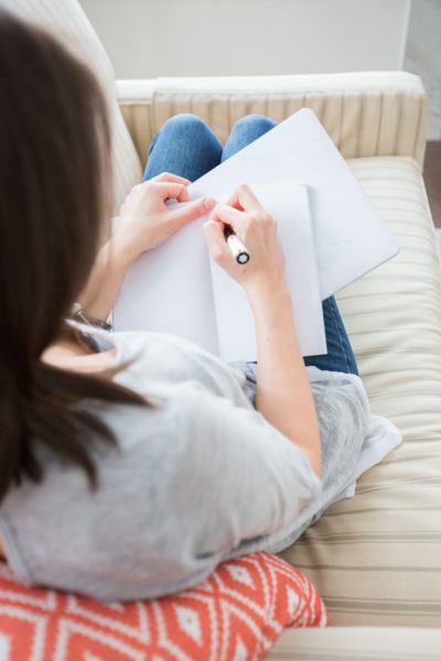 writing of 15 minutes a day can improve mood and outlook