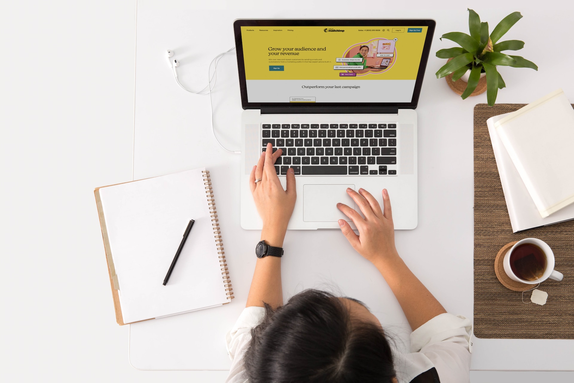 How to collect B2B market insights in 6 simple steps