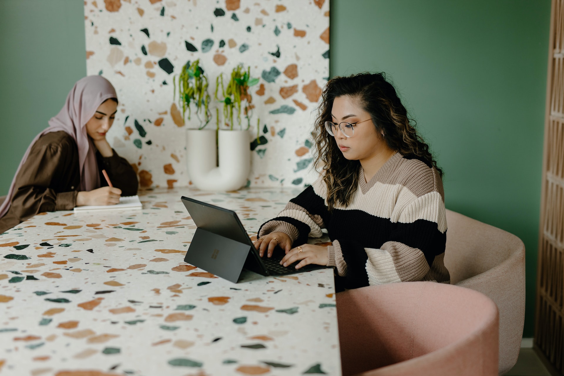 Paid B2B survey: A powerful way to get the information you need