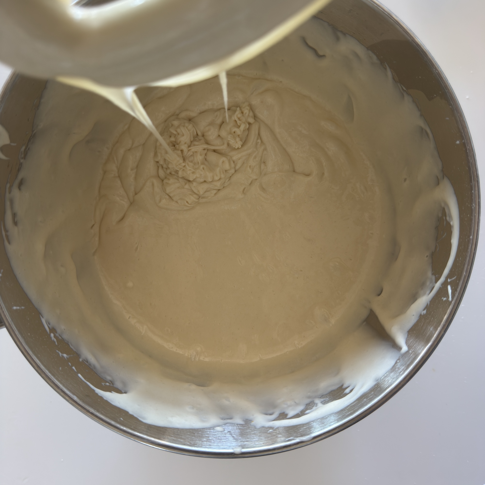 Vanilla cake with Ginger Ale. Step 7 Mix on Medium speed with a stand mixer or hand mixer for 2 minutes.