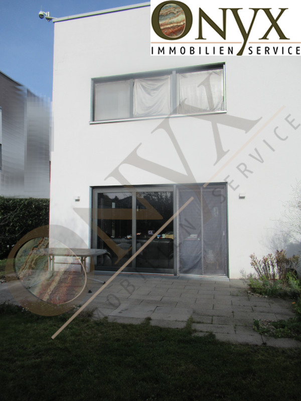 "RESERVIERT"  Gehobene Architektur trifft auf moderne Familie - Doppelhaushälfte mit Sonnengarten in Traumlage von Dieburg