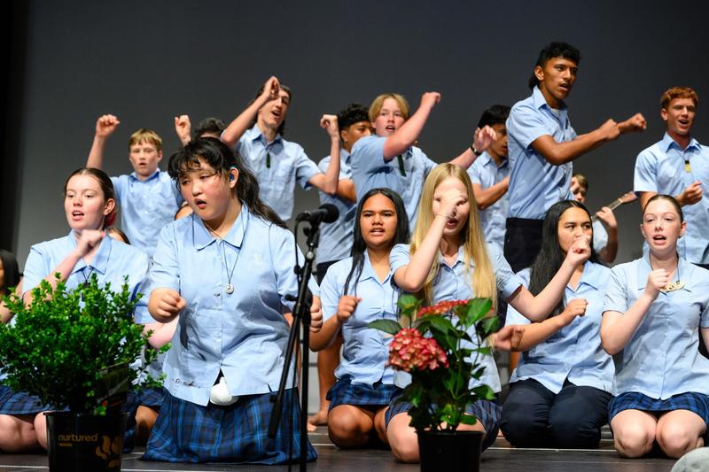 Te Ngākautaki o ngā Kāhui-maunga Kapa Haka Festival in the Central Region
