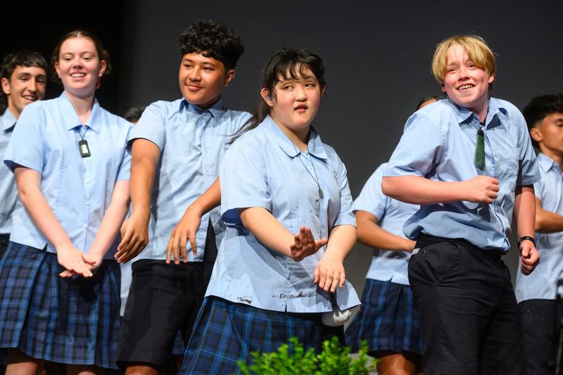Te Ngākautaki o ngā Kāhui-maunga Kapa Haka Festival in the Central Region
