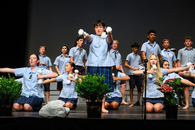 Te Ngākautaki o ngā Kāhui-maunga Kapa Haka Festival in the Central Region