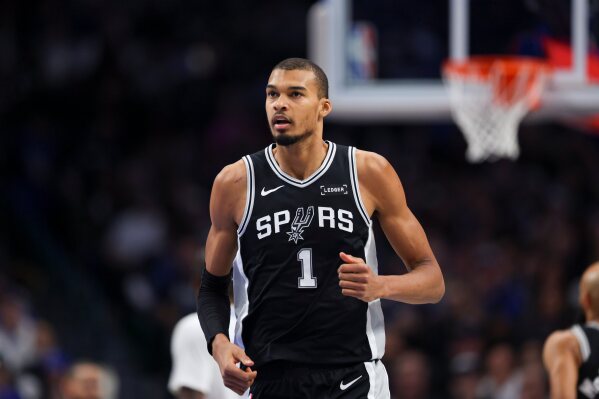 Przegląd nocy: 37 punktów do przerwy! 