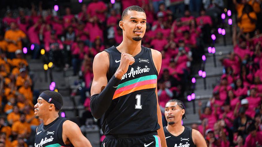 Victor Wembanyama najlepszym obrońcą sezonu!