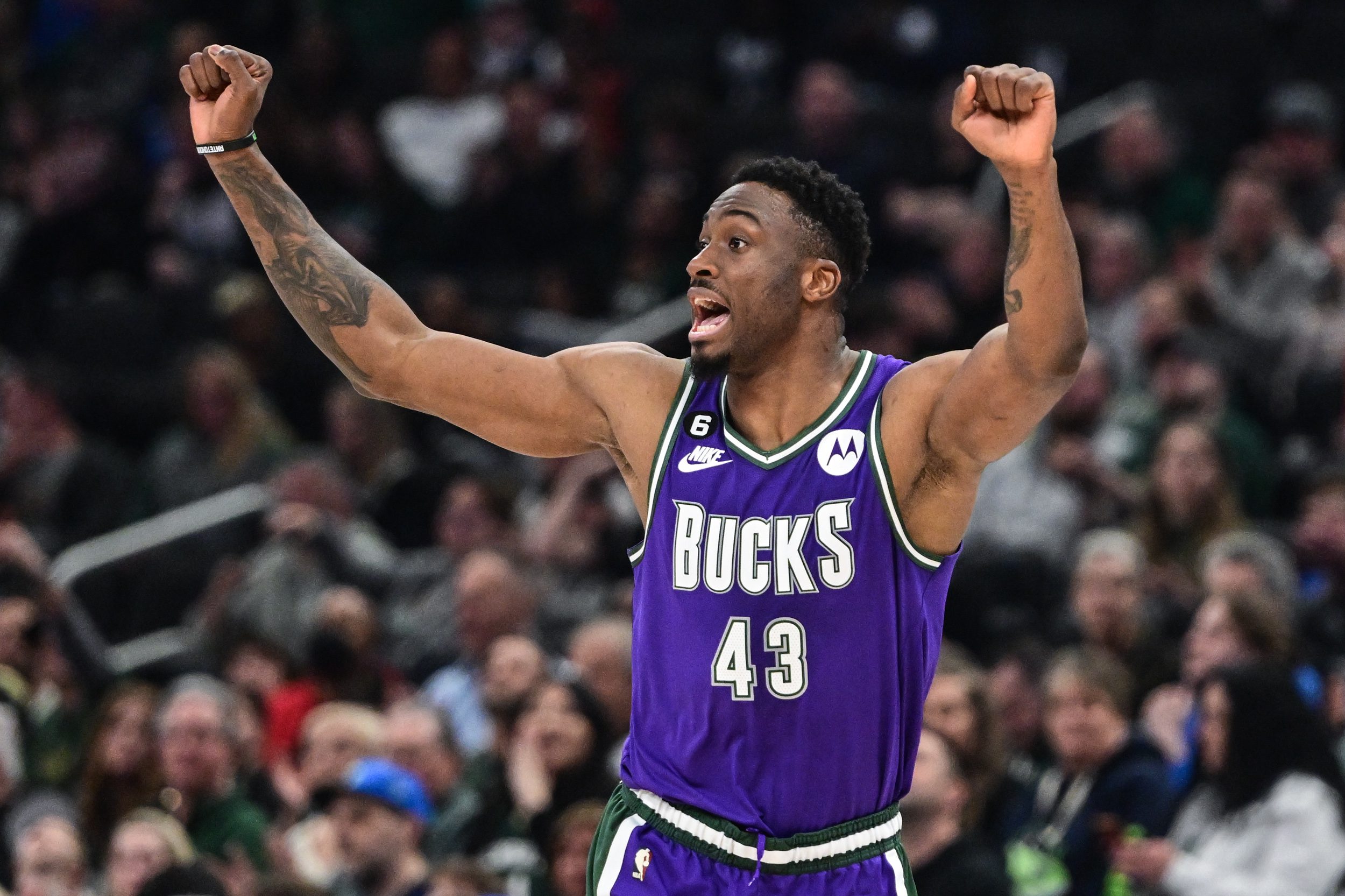 To koniec. Thanasis odchodzi z NBA!