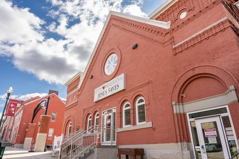 A beautiful photo of city mission for its 85th anniversary.