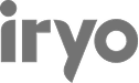 Logotipo de iryo en letras minúsculas de color gris.