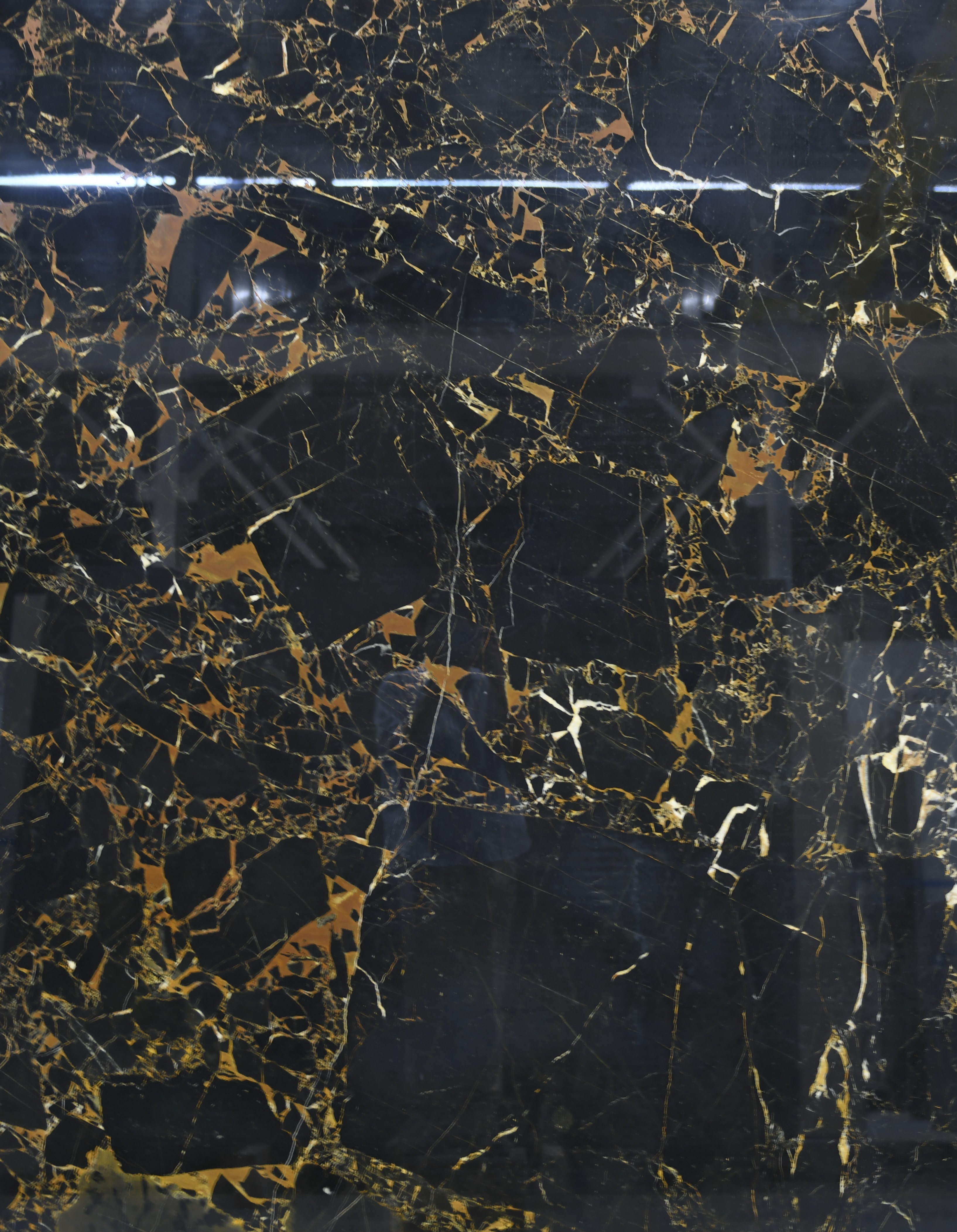 COGNAC BLACK MARBLE 