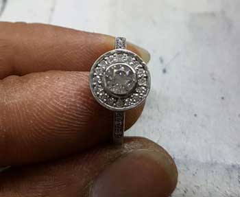 enagement ring remodelling upcycling use gold in new engagement ring, use platinum in new engagement ring