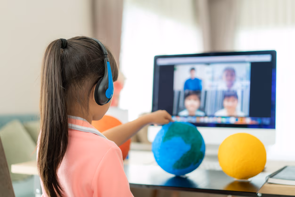 participant interacting in online virtual camp