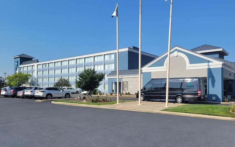 411 South Larkin Avenue, Joliet IL 60436