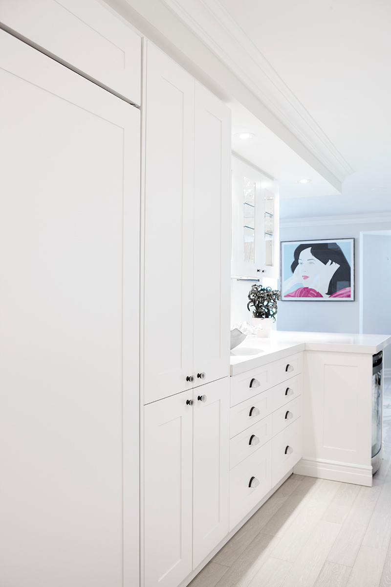 Bay Street Condo: In the heart of Yorkville this 11th floor 2000+ sq