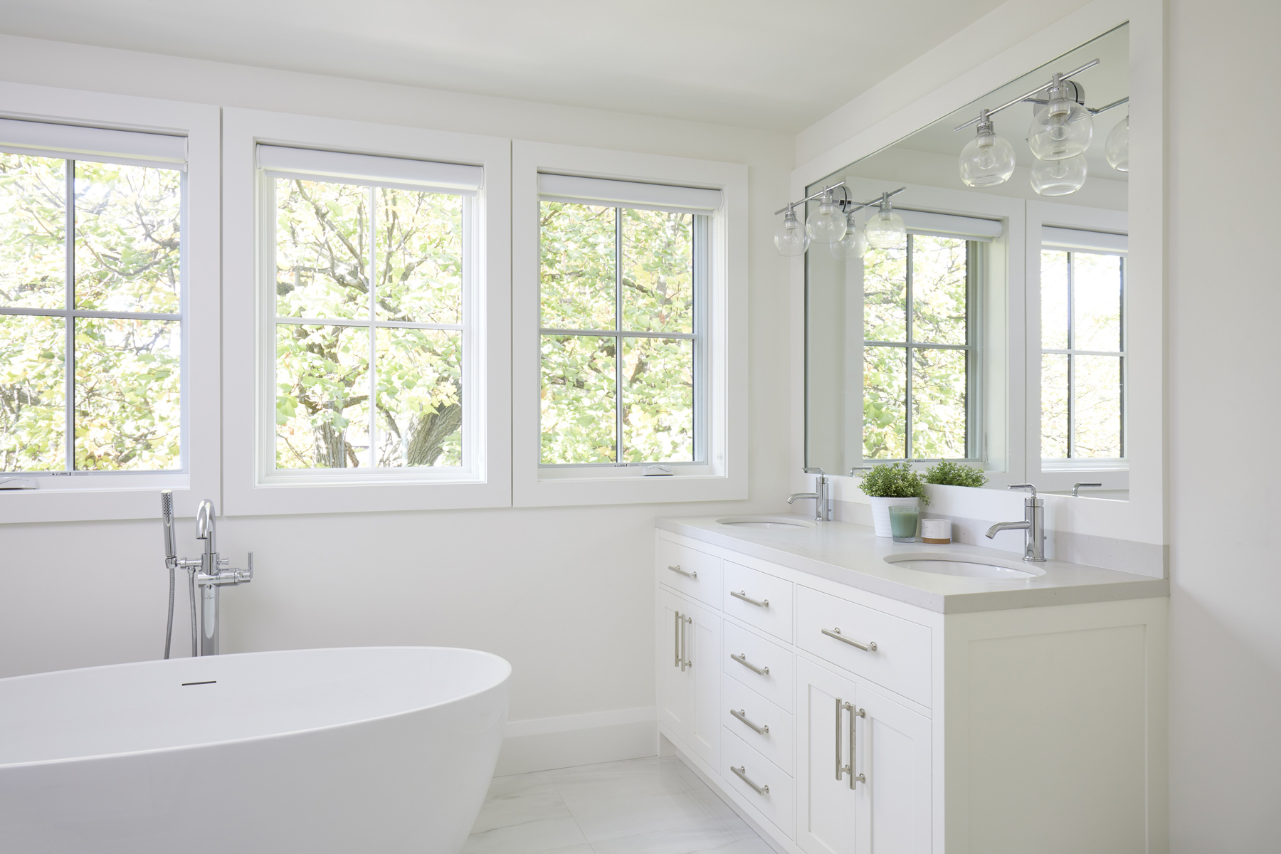 High Park-Swansea: Throughout the house, floor to ceiling millwork serves to keep all spaces open and enhance flow from one room to another