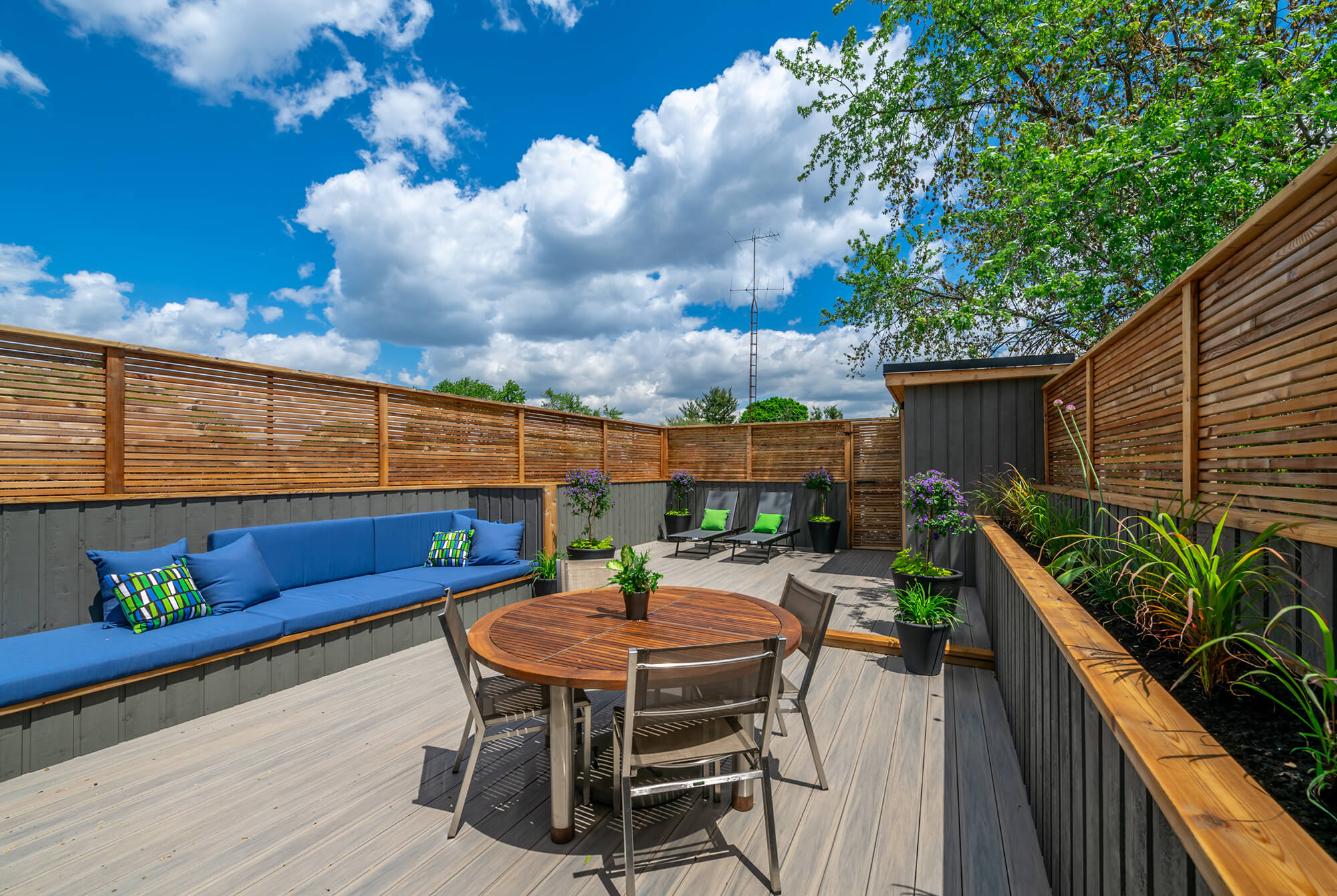Urban Living Space — Toronto renovation project by M-Squared Contracting