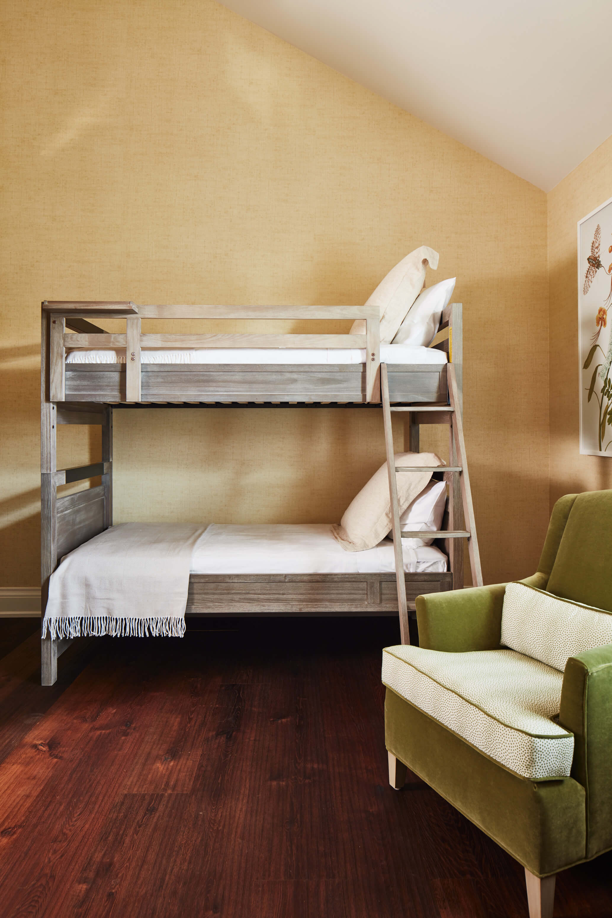 Country Retreat: Whether in the upholstery or on the walls, trailing blooms lend a note of softness throughout