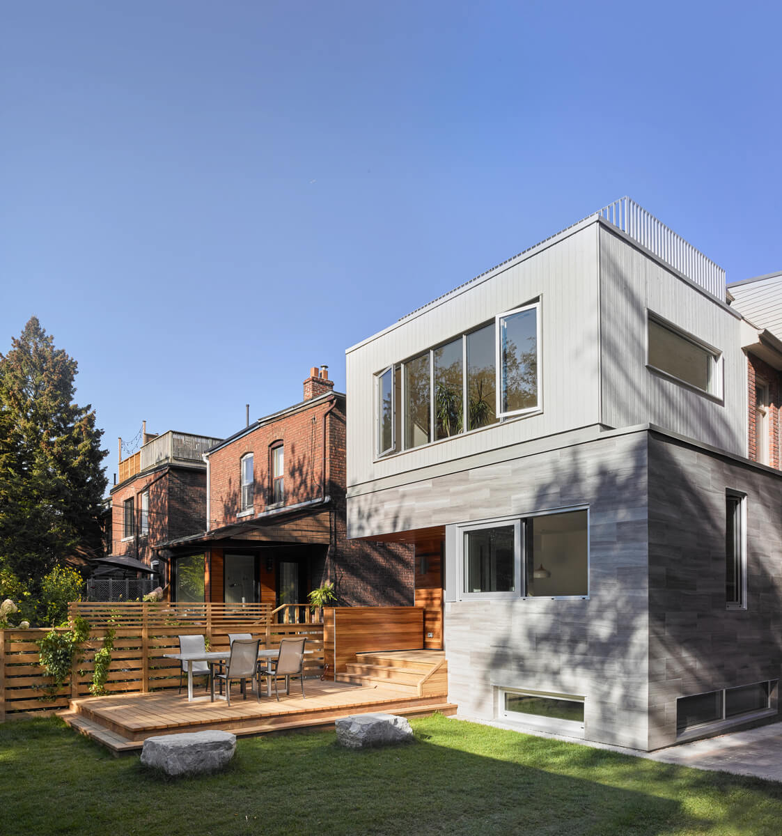 Awe-Inspiring Annex: Open shelves that allow visitors a sneak peak into the living space beyond