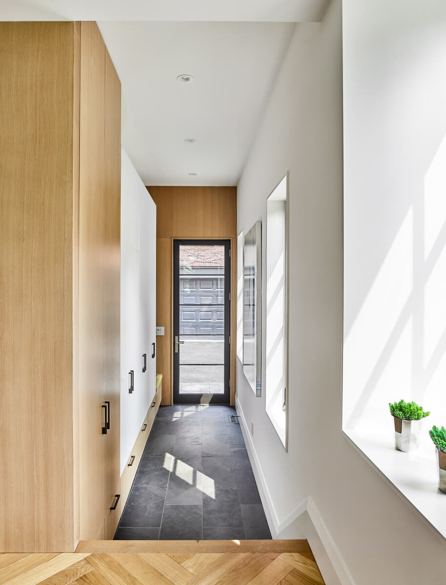 Beautiful Baby Point: A family home is refreshed with a spacious master suite, large, bright kitchen suitable for both casual gatherings and entertaining, and a sizeable rear addition