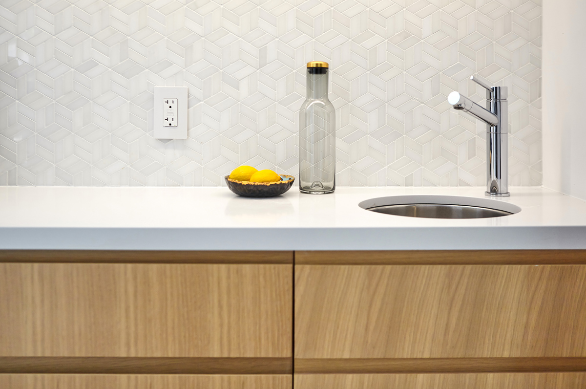 Beautiful Baby Point: Nestled within an established west-end enclave, this transformation is both contemporary yet traditional—in keeping with the surrounding neighbourhood's aesthetic