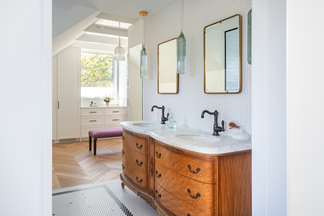 Picturesque Parkside: A stately Edwardian on a tree-lined Parkside street, restored inside and out