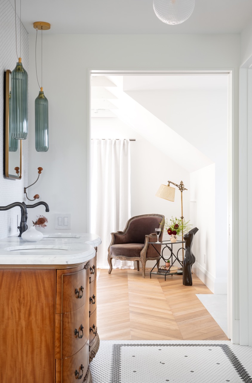 Picturesque Parkside: A stately Edwardian on a tree-lined Parkside street, restored inside and out