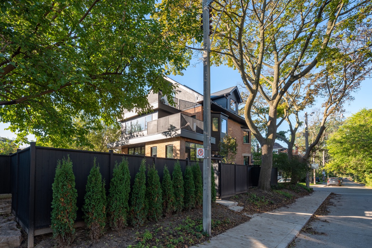 Picturesque Parkside: A stately Edwardian on a tree-lined Parkside street, restored inside and out