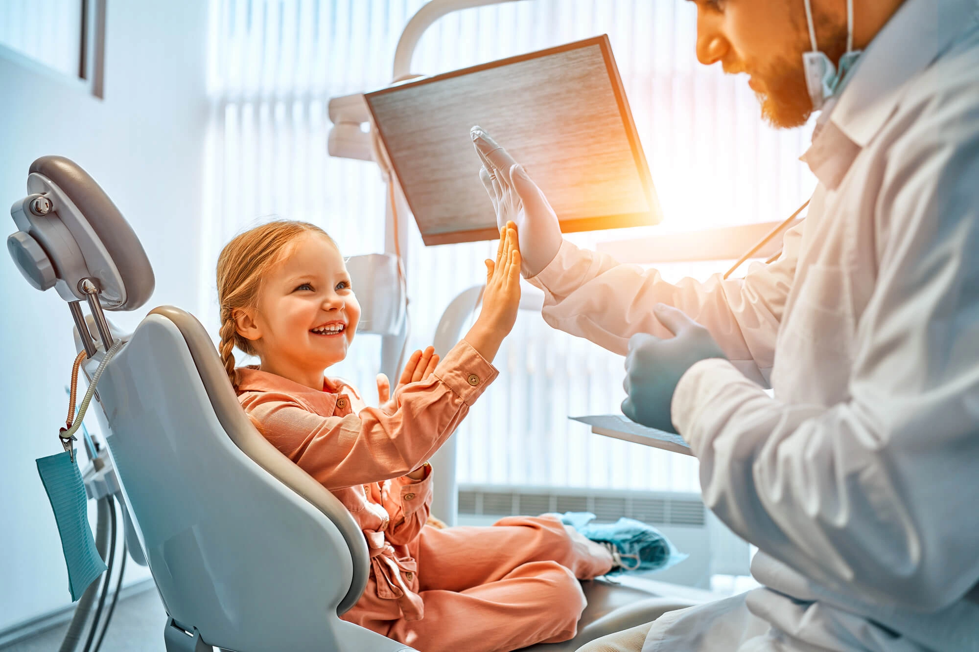 Kid and pediatric dentist