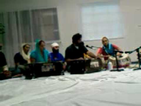 Simran Singh (Maryland) shares a shabad