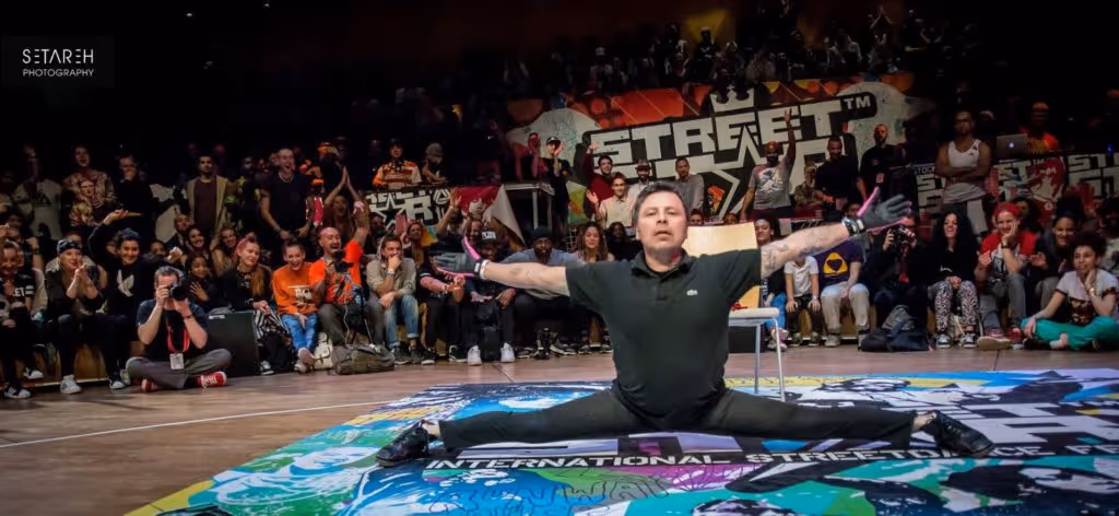 waacking and voguing