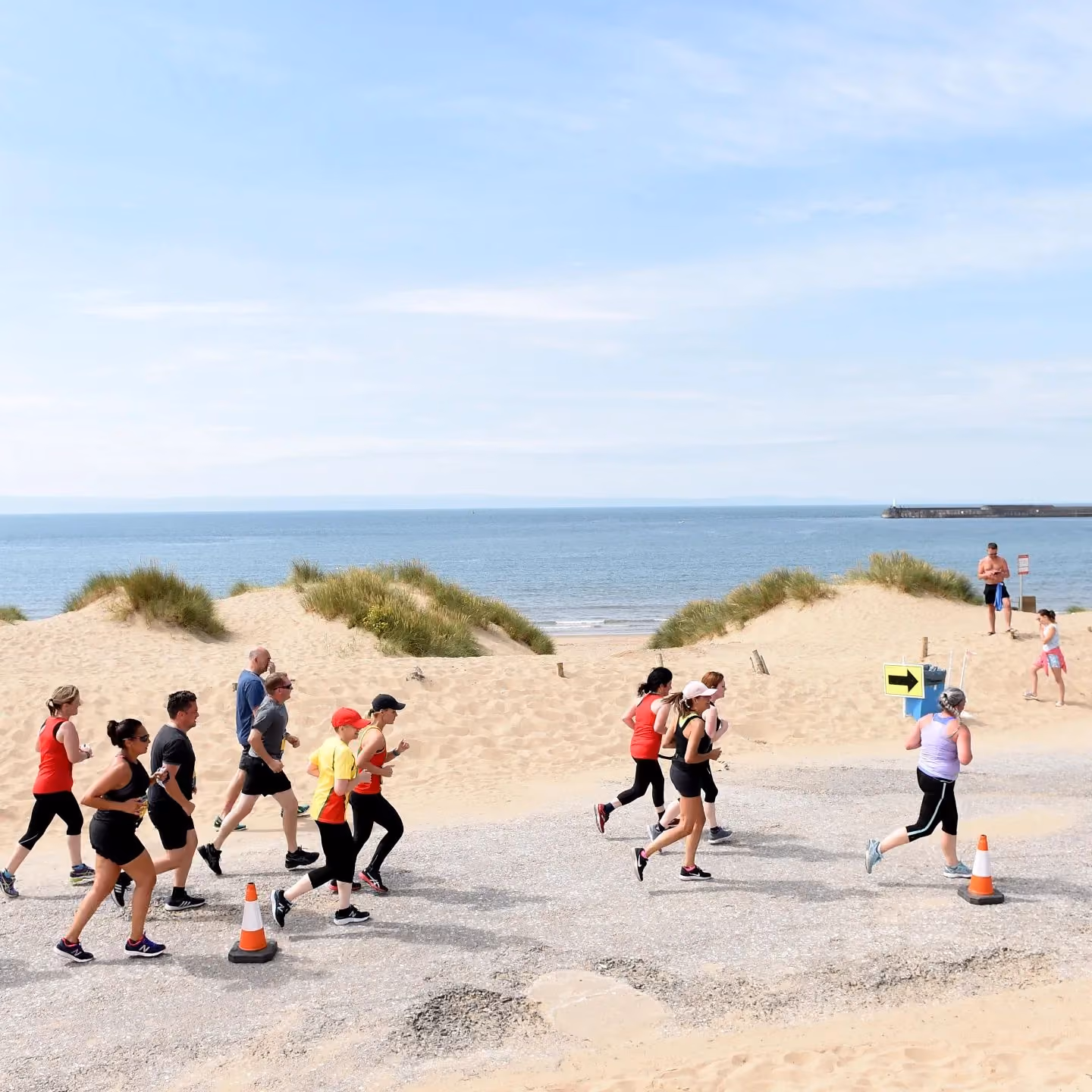 Mae'r countdown ymlaen nes bydd 10K Porthcawl yn dychwelyd y penwythnos hwn! 👟
P'un a ydych chi'n cymryd rhan neu'n gwylio - mae'n ddiwrnod allan epig i fwynhau'r rasys a mwynhau'r awyrgylch anhygoel - heb sôn am y golygfeydd hyfryd ar lan y traeth! 🏖️
Peidiwch ag anghofio i ni yn eich lluniau! 📷
#VisitBridgend #VisitWales #FindYourEpic #Porthcawl10K #Porthcawl #running #10Krun #runningevents