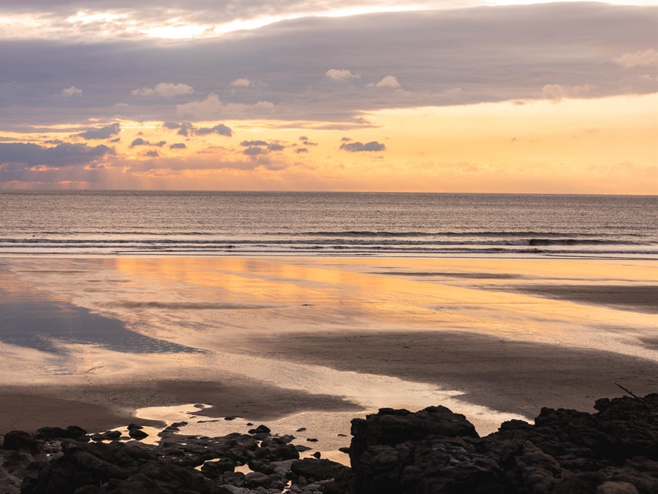 Porthcawl - Traeth y Sger a Pink Bay
