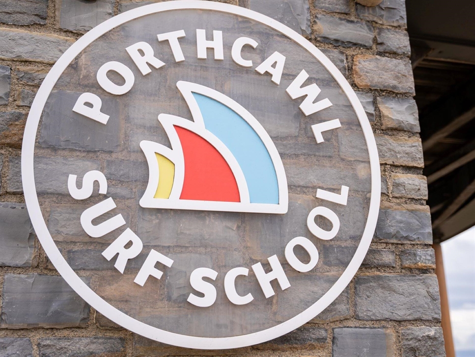 Ysgol syrffio Porthcawl