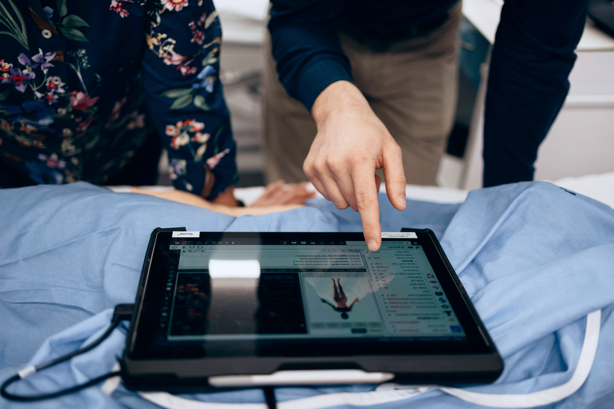 A Practical Guide to AI Agents in Healthcare: Use Cases, Benefits and Challenges